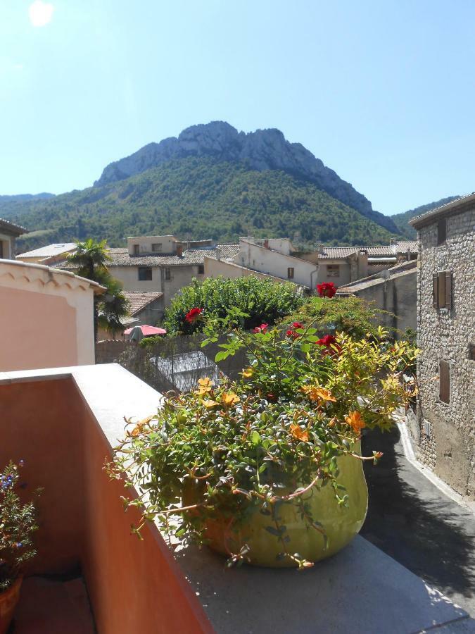 La Maison Derriere La Fontaine Buis-les-Baronnies Exterior photo